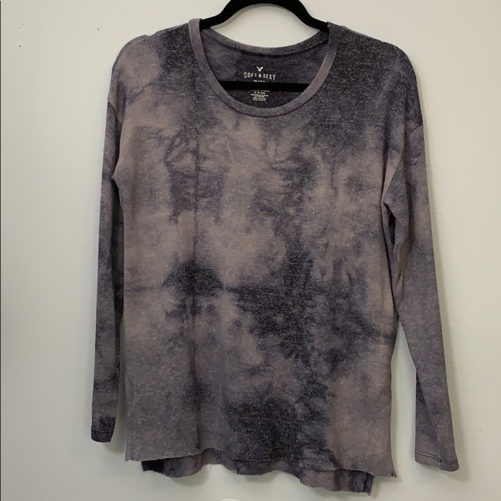Super soft and comfy long sleeve shirt 💜